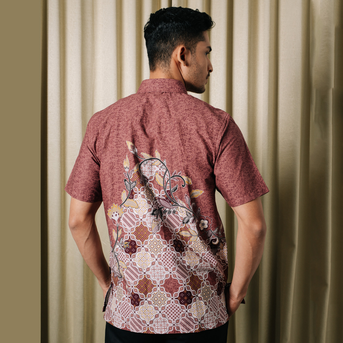 Hadinata Batik Premium Pria Kemeja Pendek Superfine Dinesha Dhin-0